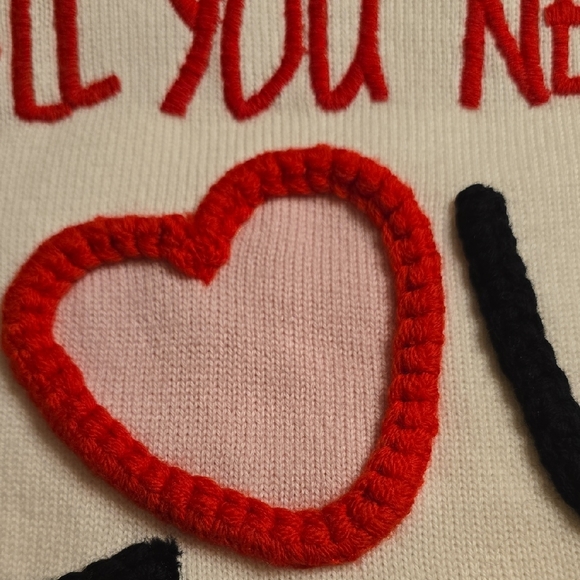 Alice + Olivia White and Black Wool Sweater with Red Love Design Oversized - Picture 9 of 14